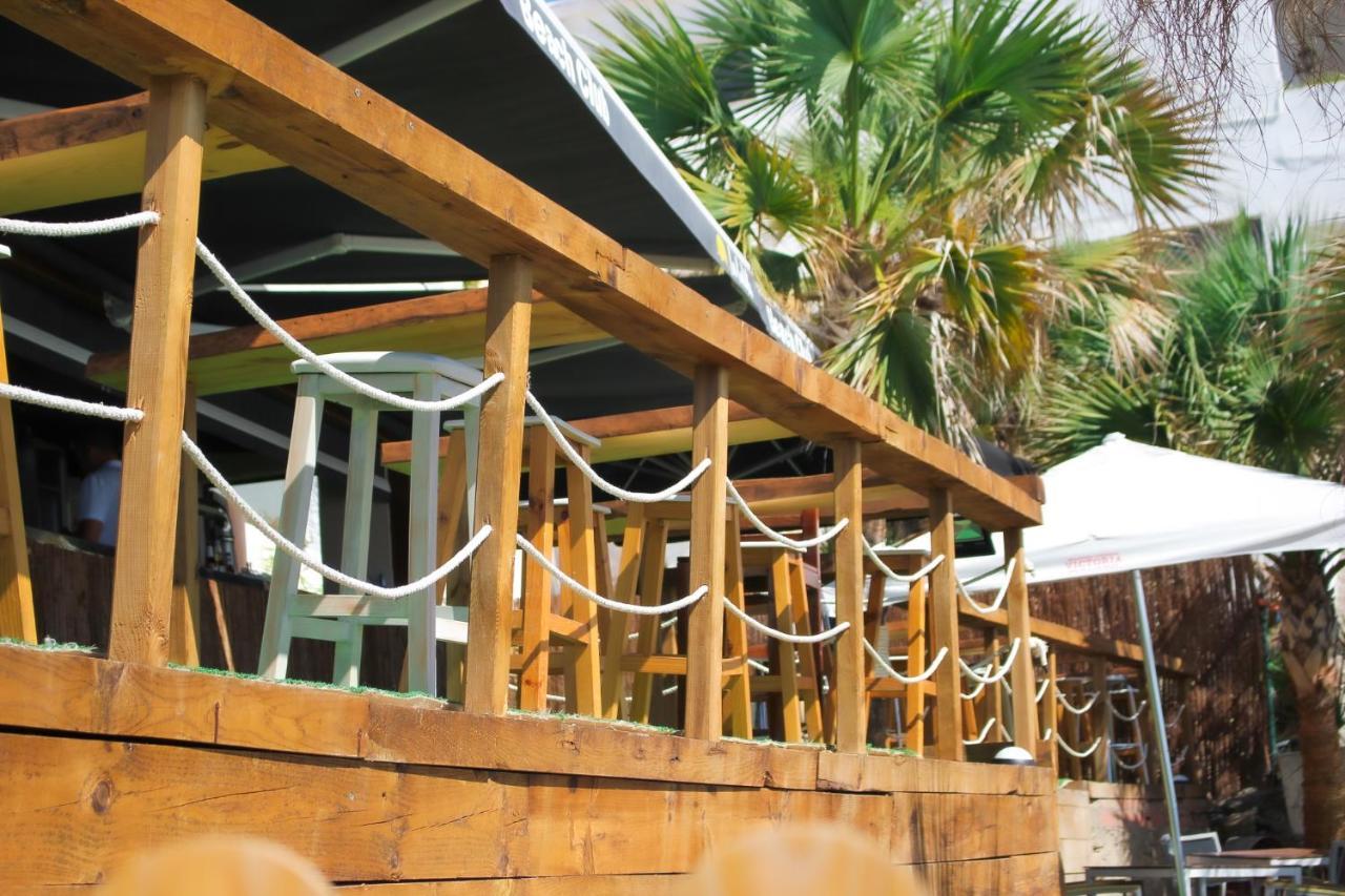 Hotel Patricia Torreguadiaro Ngoại thất bức ảnh