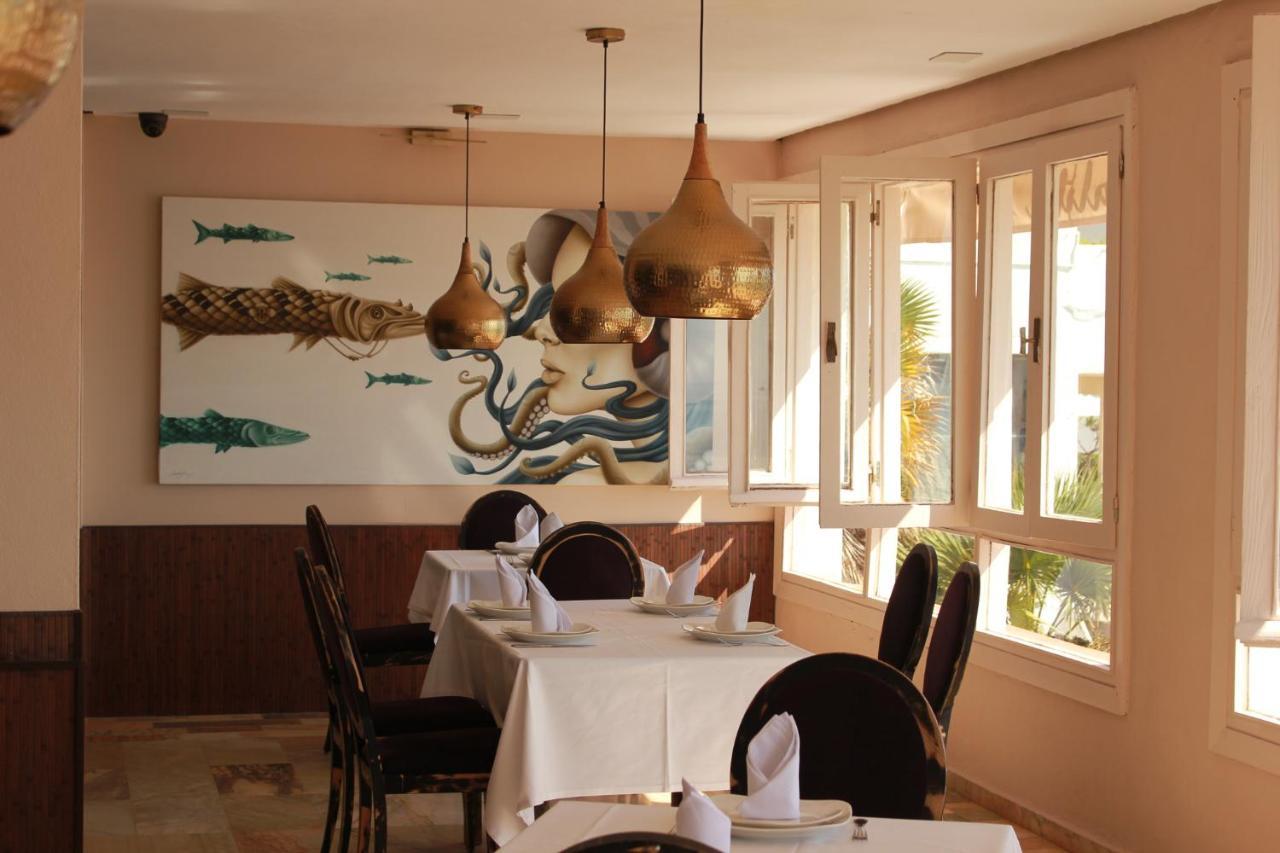 Hotel Patricia Torreguadiaro Ngoại thất bức ảnh